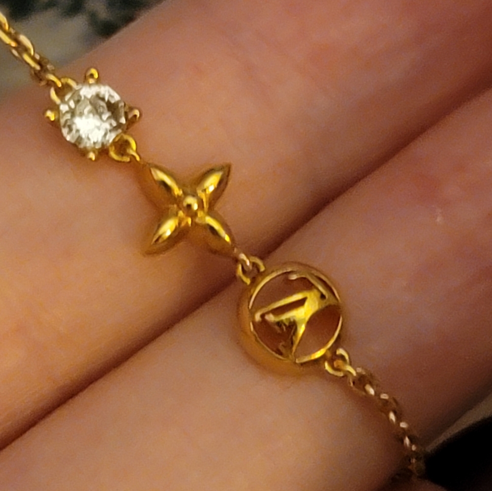 Louis Vuitton Petit Louis Bracelet Never Worn Yellow, Gold plated/ Never Worn - Picture 2 of 7